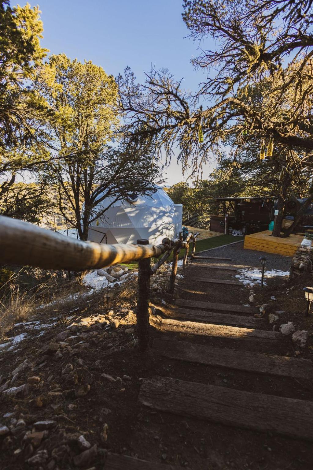 Zia Geo Dome At El Mistico Ranch, Glamping Nogal Exterior foto
