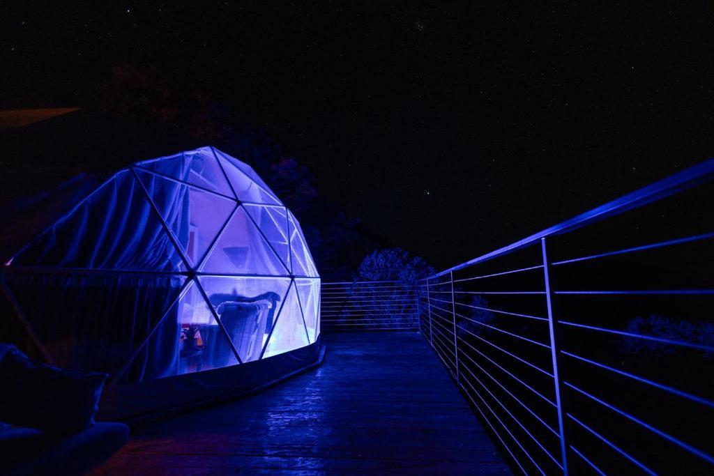 Zia Geo Dome At El Mistico Ranch, Glamping Nogal Exterior foto